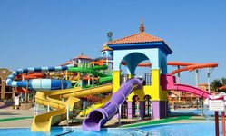 Отель Charmillion Gardens Aqua Park 5*
