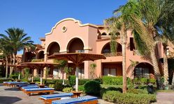 Отель Charmillion Gardens Aqua Park 5*