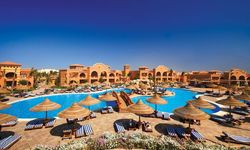 Отель Charmillion Gardens Aqua Park 5*