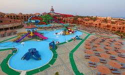 Отель Charmillion Gardens Aqua Park 5*