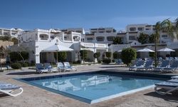 Отель Continental Plaza Beach 5*