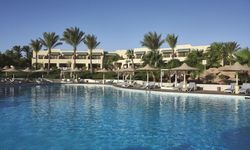 Отель Coral Sea Holiday 5*