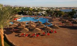 Отель Domina Coral Bay Harem 5*