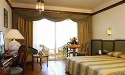 Отель Domina Coral Bay Sultana 5*