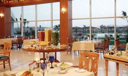 Отель Jolie Ville Royal Peninsula Hotel & Resort 5*