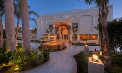 Отель Le Royale Collection Luxury Resort 5*