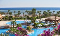 Отель Amwaj Oyoun Hotel & Resort 5*